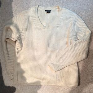 Theory Cream Ribbed Plush Thick Wool Sweater P
